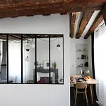 Paris, Bastille, Style Atelier D Artiste